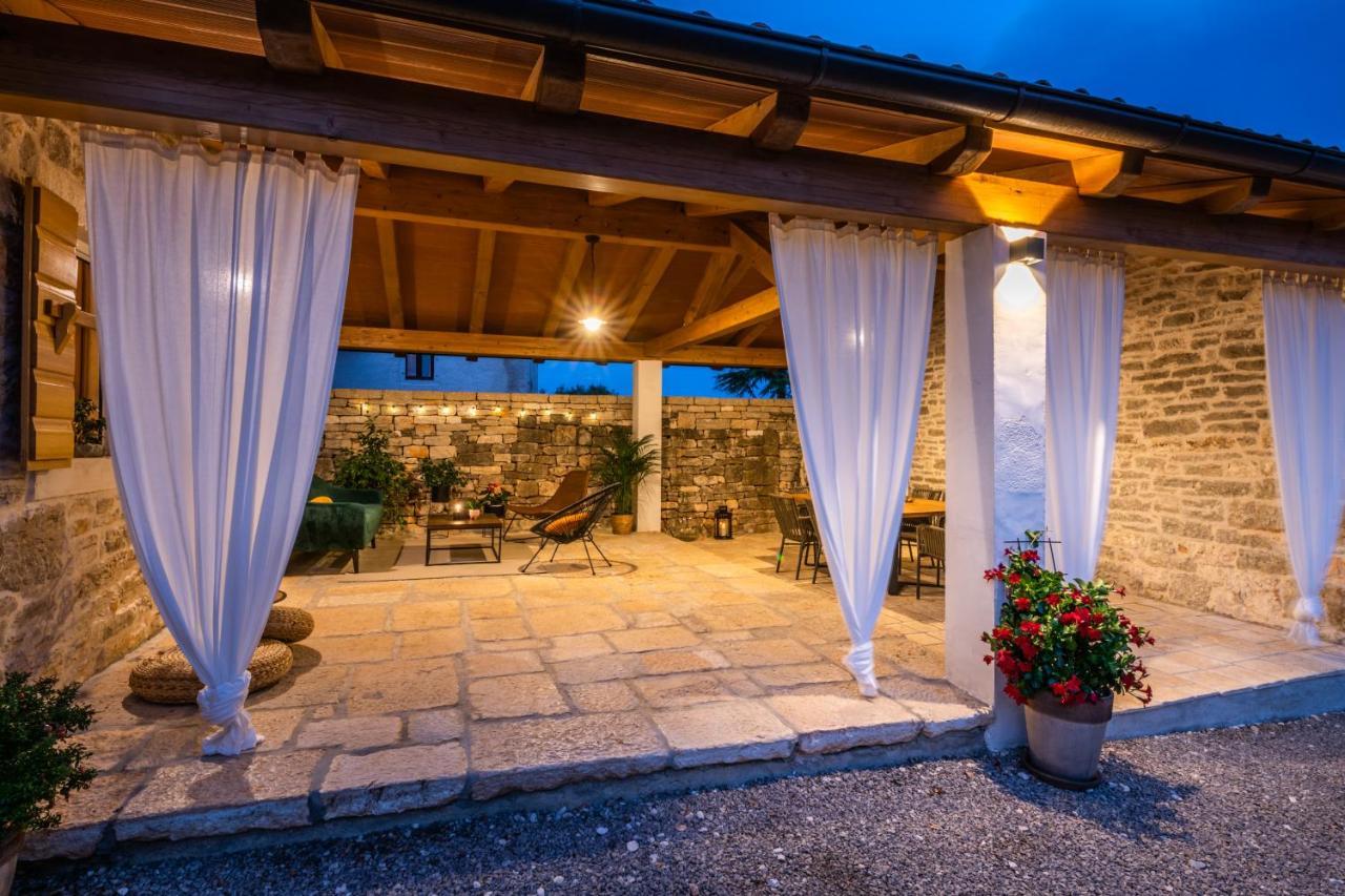 Honey House Villa Roial Exterior photo