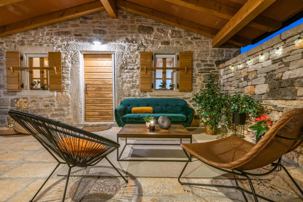 Honey House Villa Roial Exterior photo
