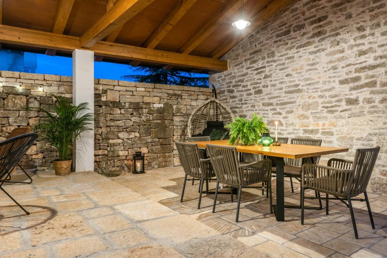 Honey House Villa Roial Exterior photo