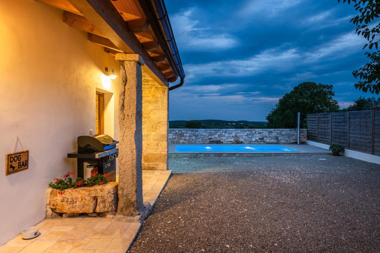Honey House Villa Roial Exterior photo