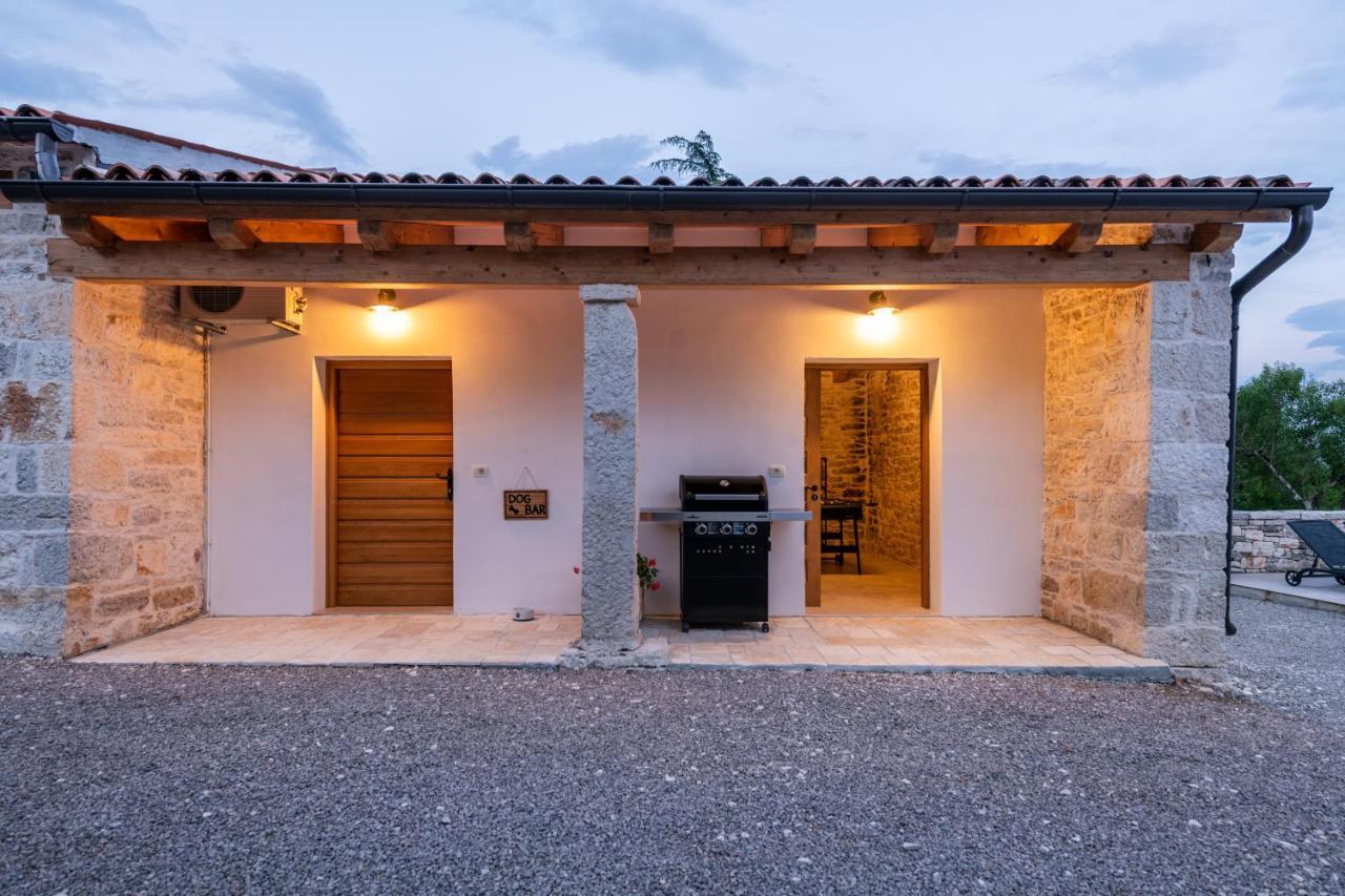 Honey House Villa Roial Exterior photo
