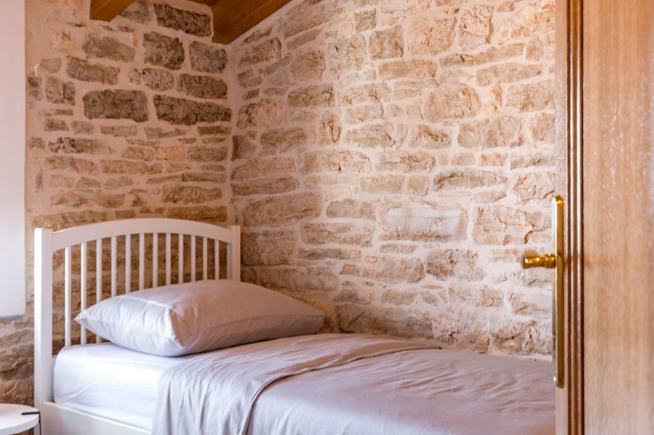 Honey House Villa Roial Exterior photo